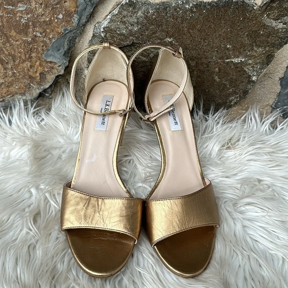 L.K. Bennett London Bronze Leather Open Toe Sandals Buckle Closure size 40
